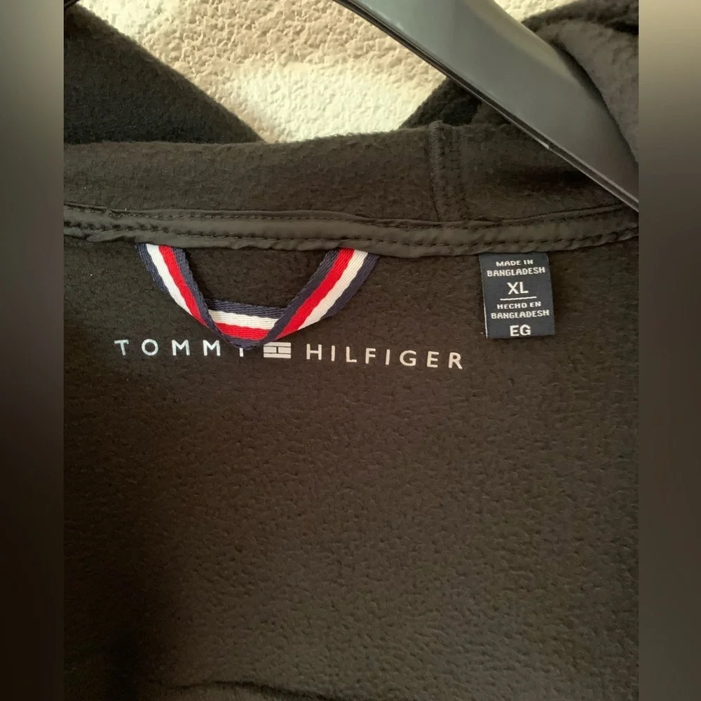 Tommy Hilfiger Men's Hooded Performance Fleece Jacket NWT
